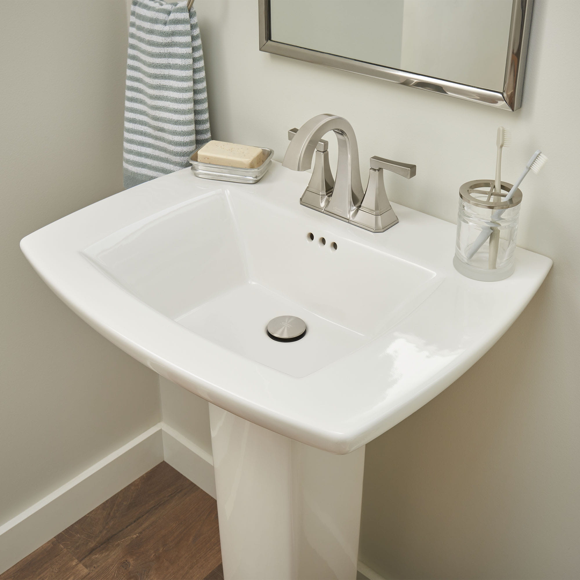 Edgemere® 4-Inch Centerset Pedestal Sink Top